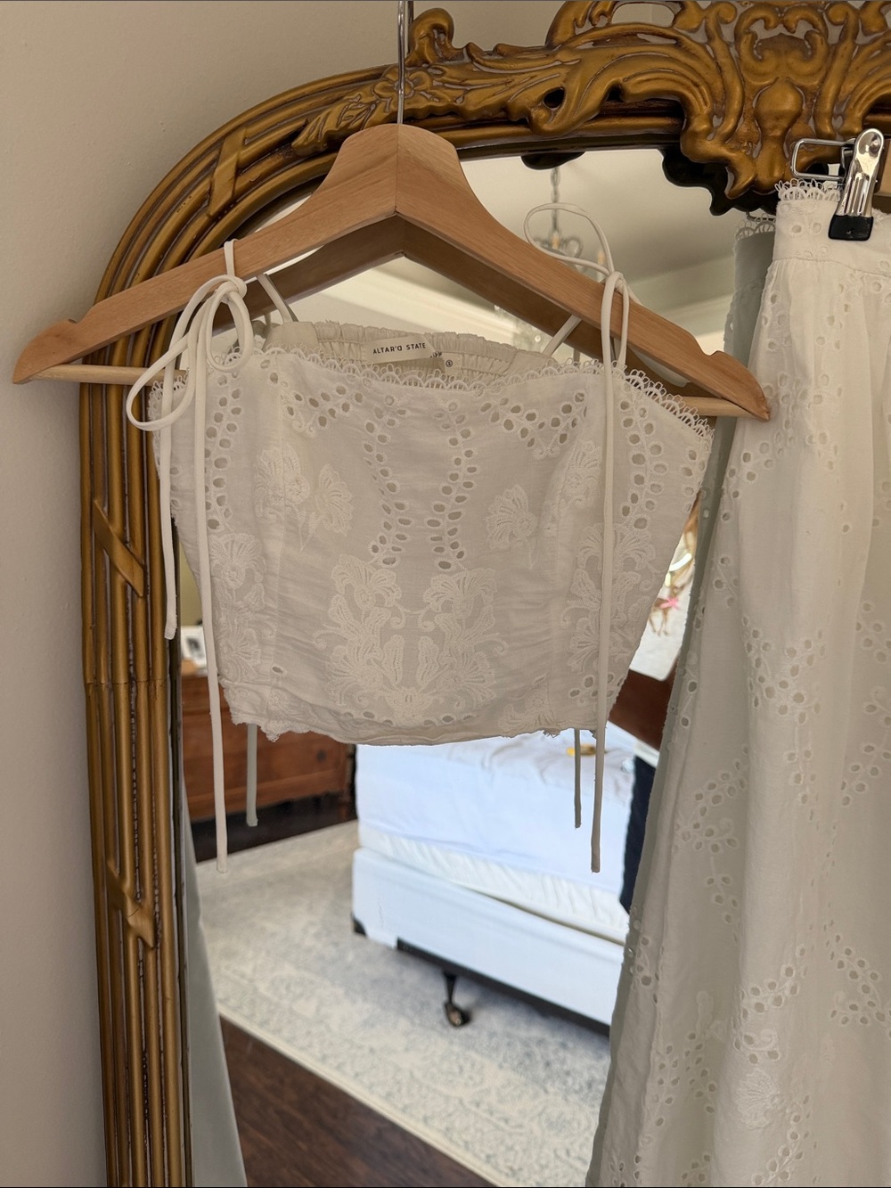 Altar’D State white eyelet matching set - Picture 2 of 5